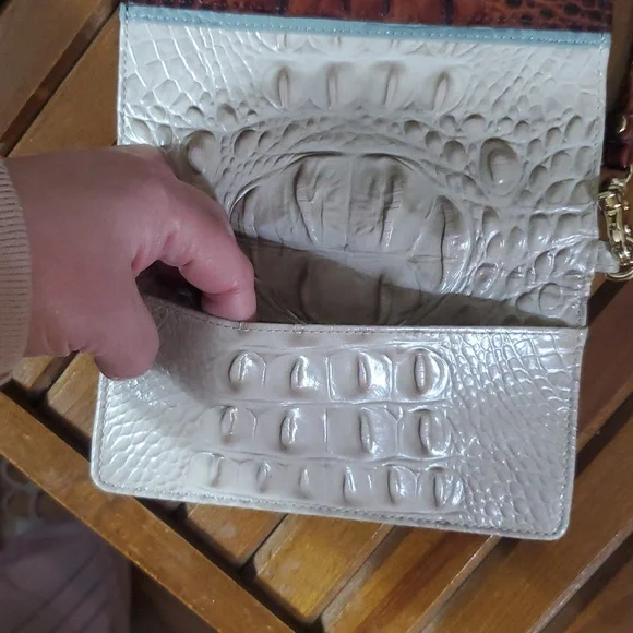 Brahmin Debra  Wristlet /Wallet Croc Embossed Leather - Picture 5 of 6